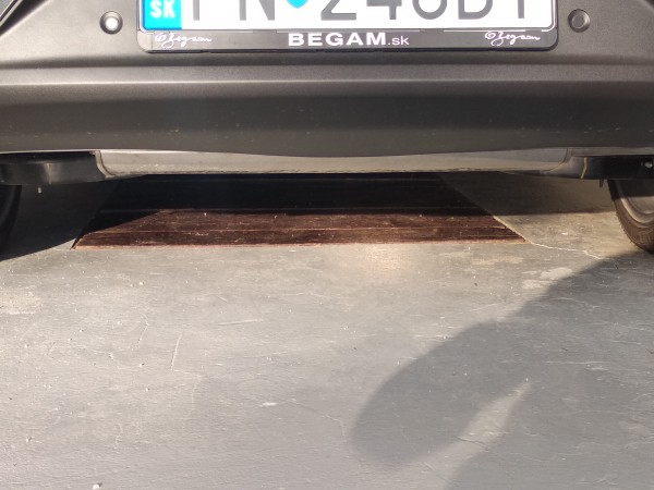 To prehnutie plastu zadného nárazníka je plánované?
